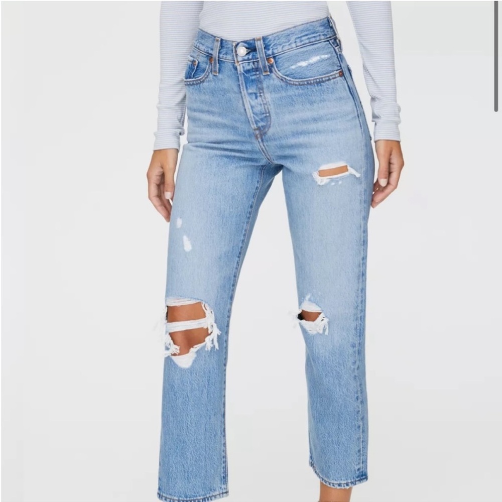 Levi's premium wedgie straight ankle jeans, light wash distressed
